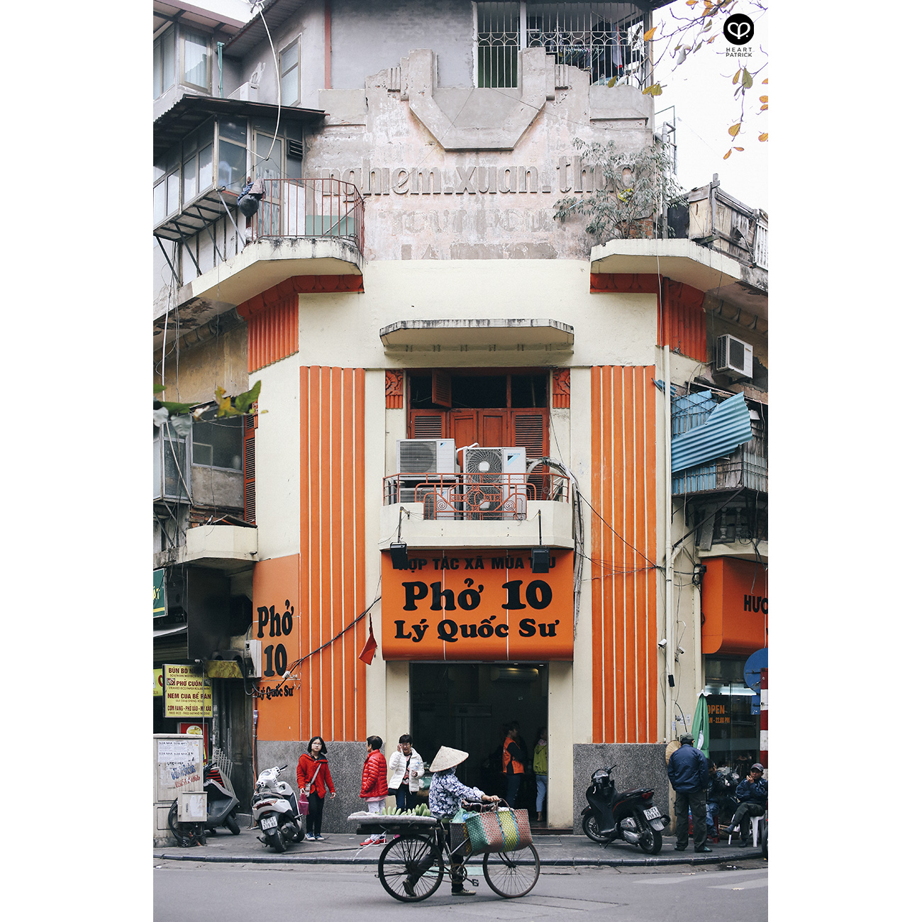 heartpatrick travel hanoi vietnam street photography pho 10