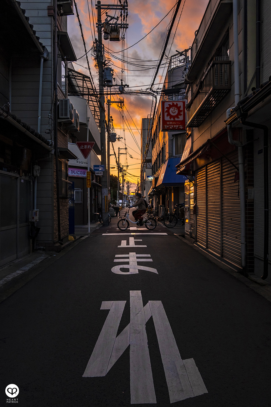 heartpatrick travel osaka japan evening street photography