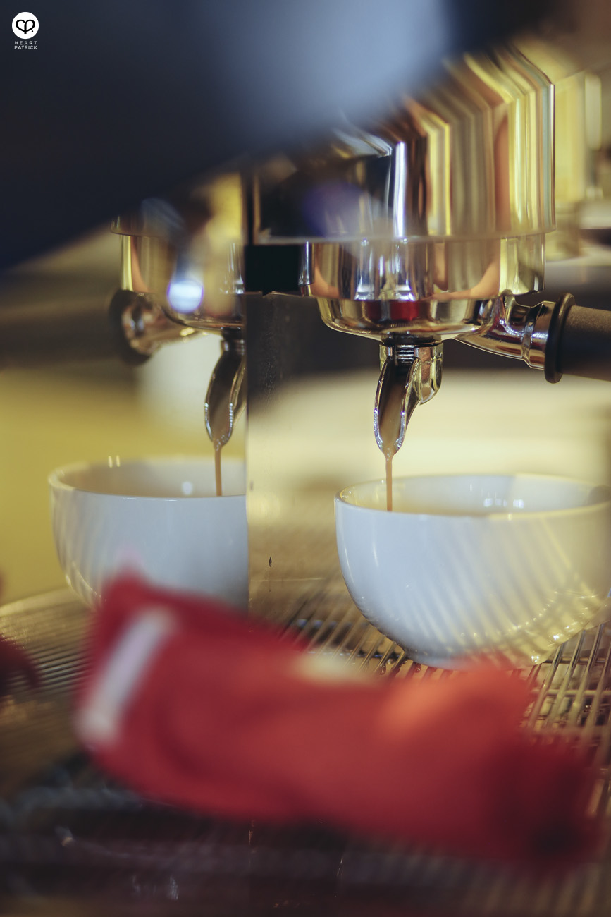 stubborn joe café coffee espresso machine brewing barista