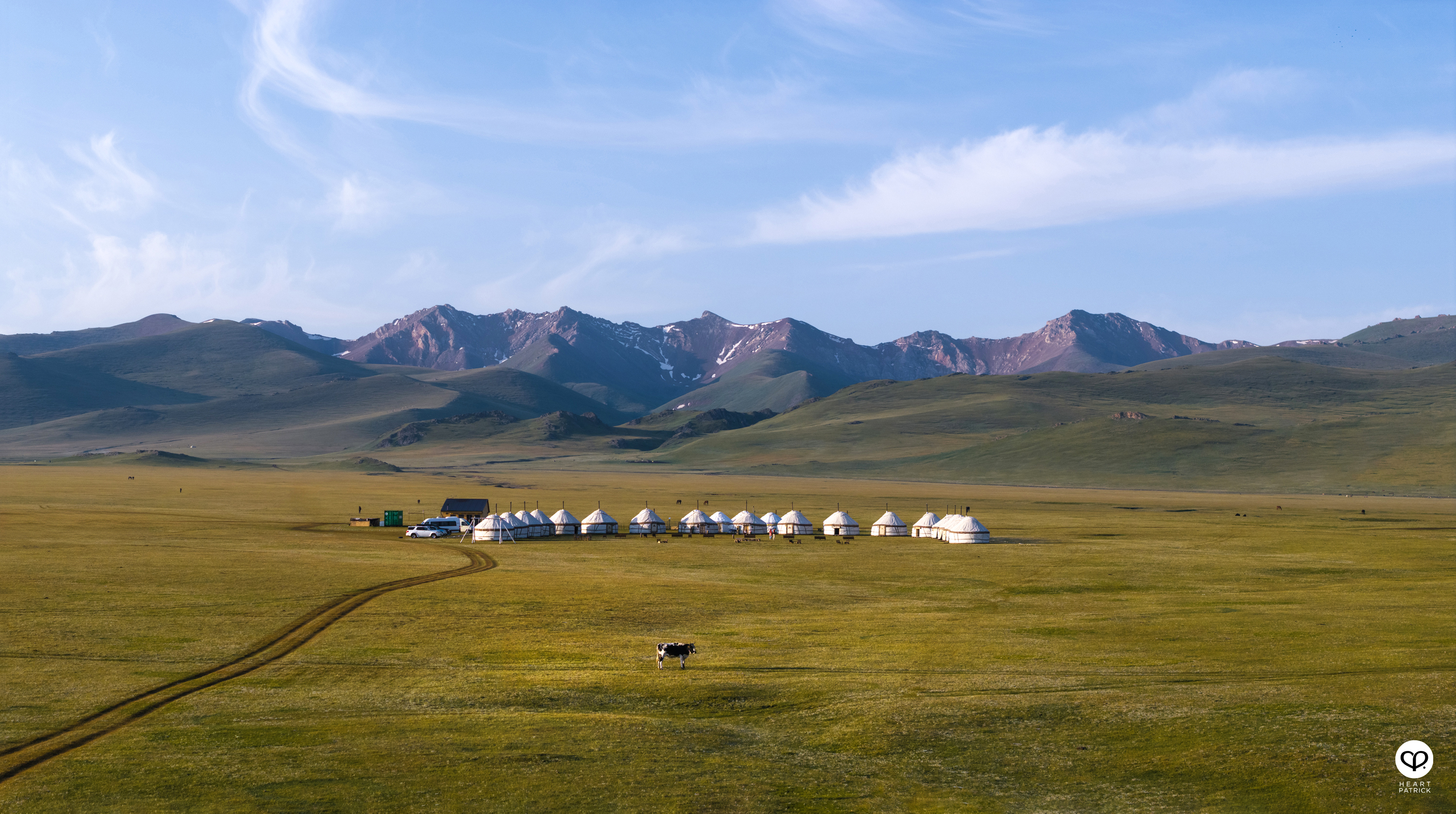 heartpatrick travel photography nomad dream yurt camp song kul lake kyrgyzstan