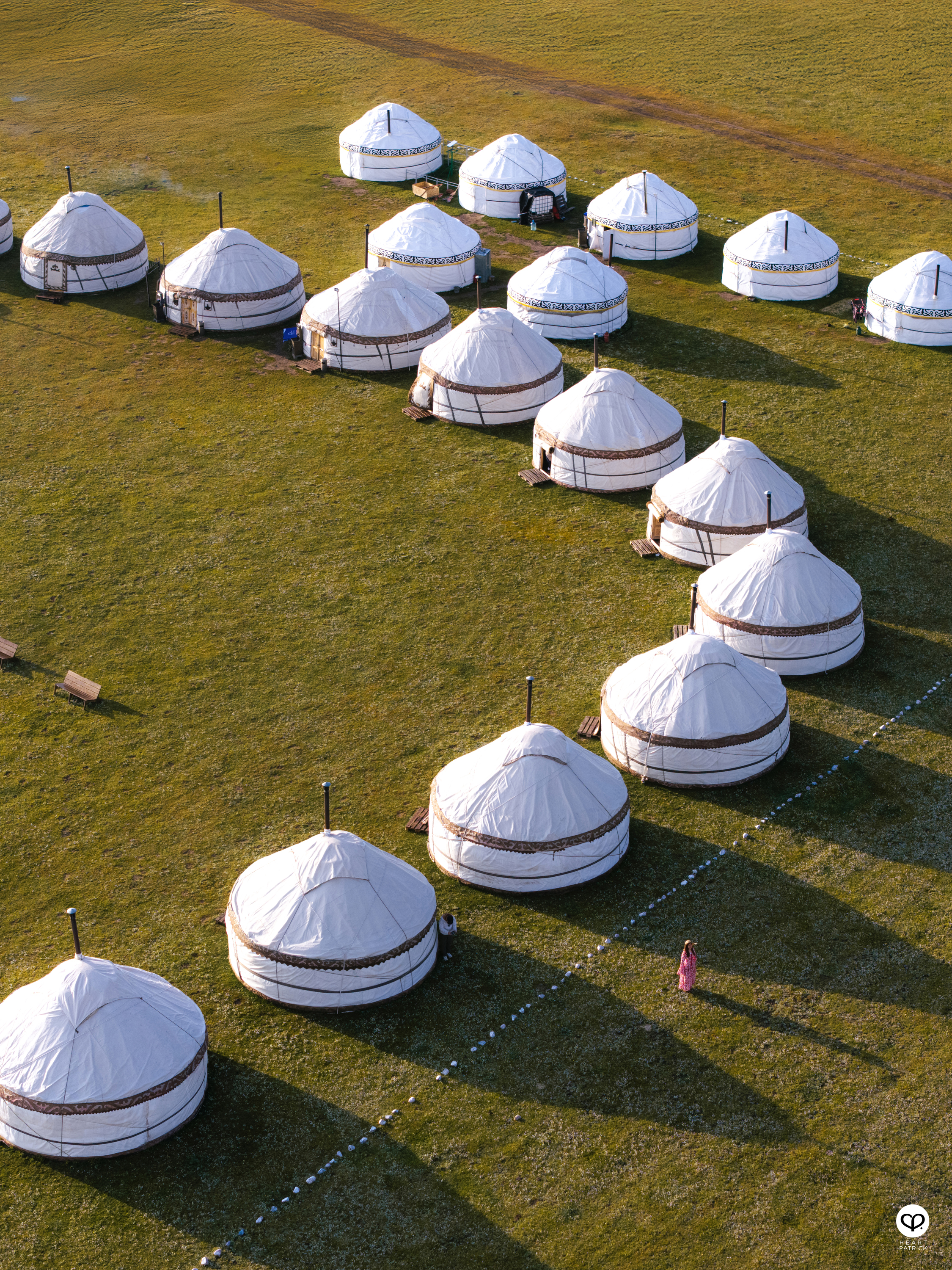 heartpatrick travel photography nomad dream yurt camp song kul lake kyrgyzstan