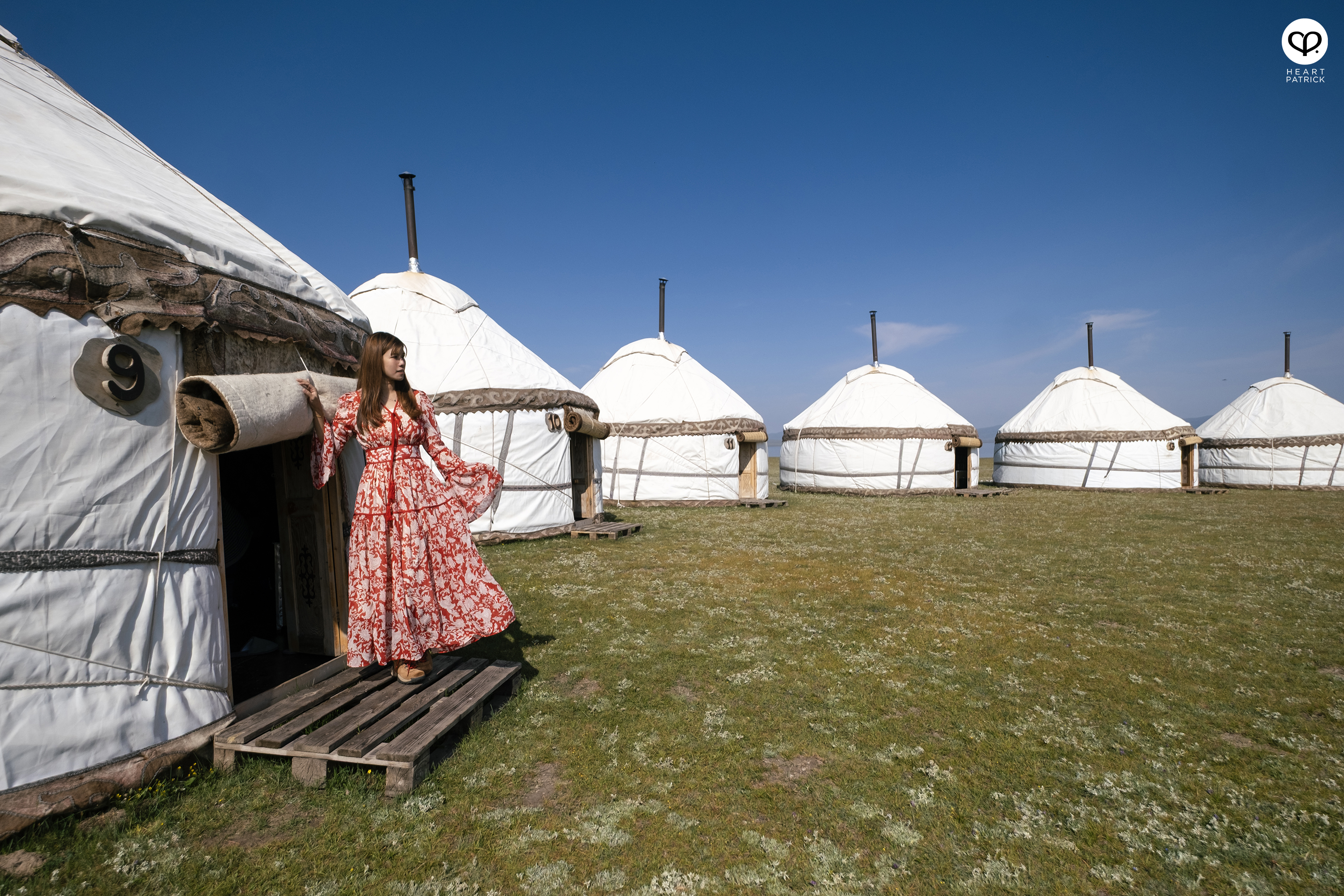 heartpatrick travel photography nomad dream yurt camp song kul lake kyrgyzstan