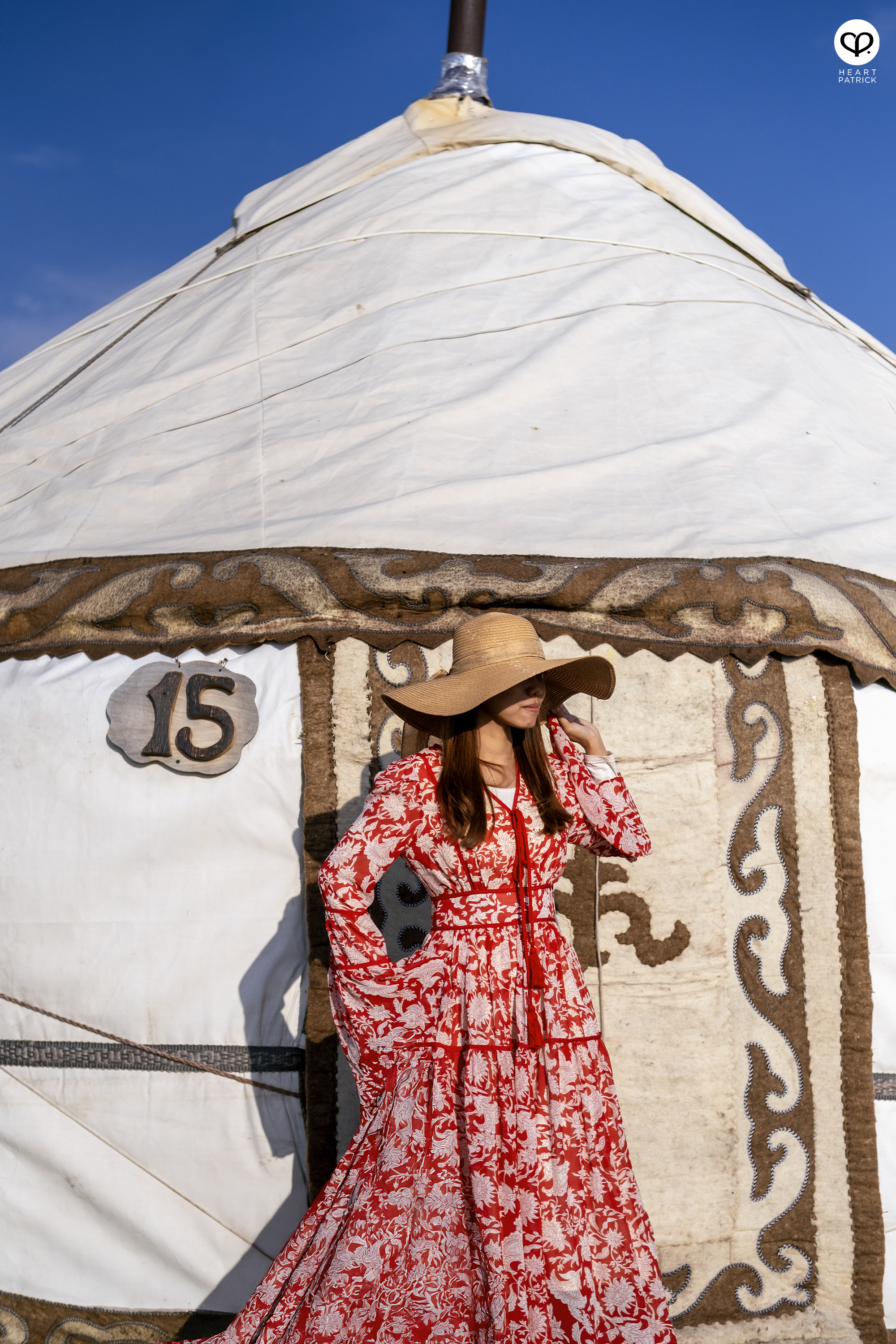 heartpatrick travel photography nomad dream yurt camp song kul lake kyrgyzstan