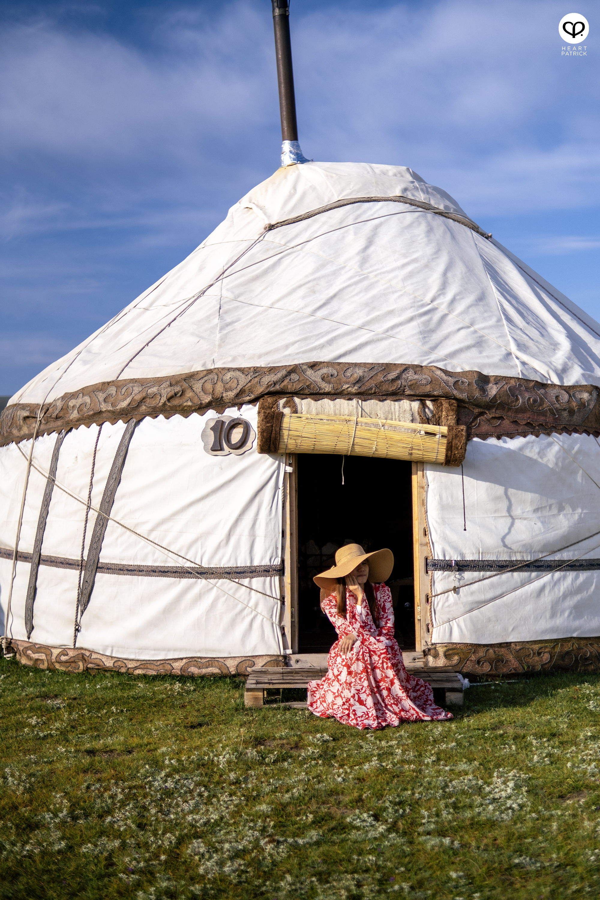 heartpatrick travel photography nomad dream yurt camp song kul lake kyrgyzstan